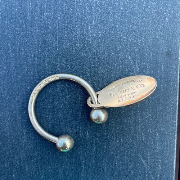 Tiffany and Co.Key Ring - Picture 3 of 9